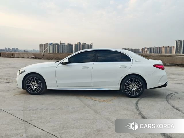 Mercedes-Benz Class C 2023 Белый из Китая, фото 6