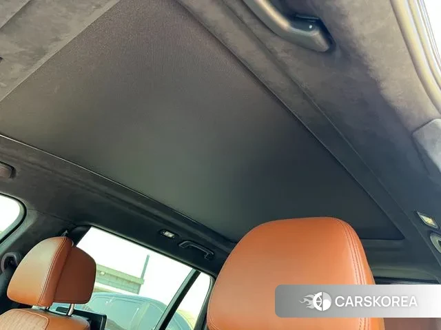 BMW X7 (G07) 2022 Черный двухцветный из Кореи, фото 6