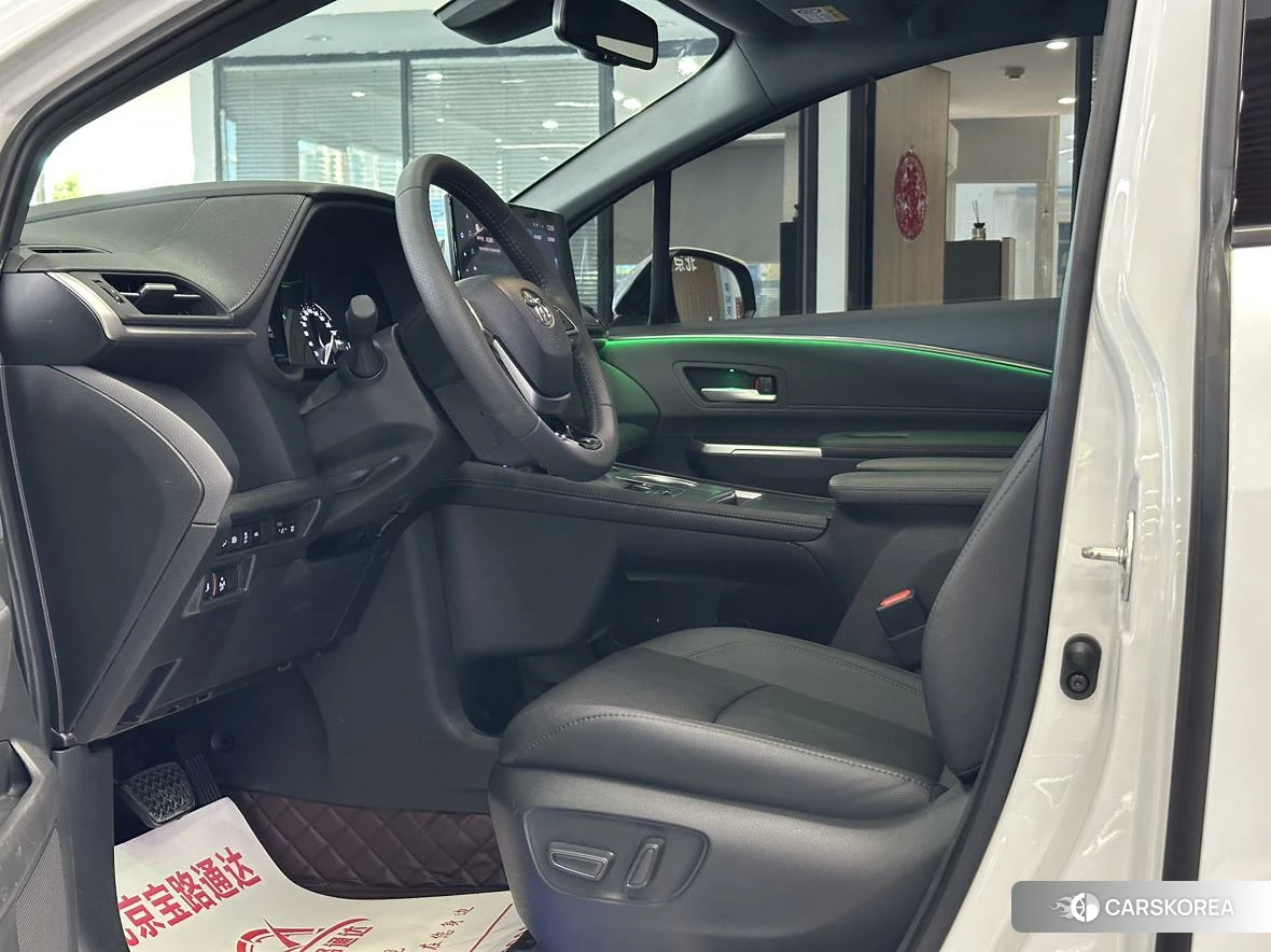 Toyota Saina 2021 Белый из Китая, фото 6