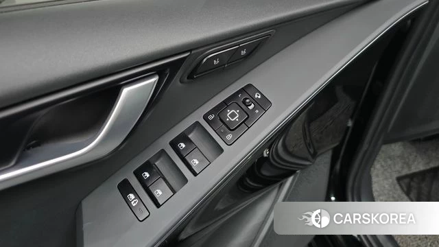 Kia Di Ol Nu Niro 2026 Черный из Кореи, фото 6