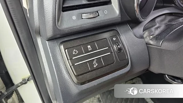 Ssangyong Tivoli Armor 2018 Белый из Кореи, фото 6