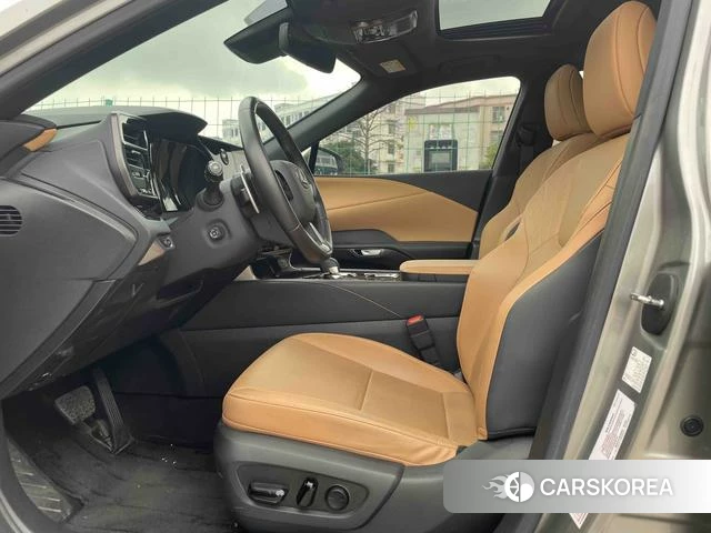 Lexus RX 2023 Серебристо-серый из Китая, фото 6