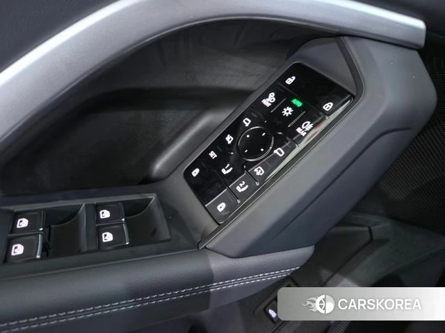 Audi Q5 (80A) 2025 Черный из Кореи, фото 6