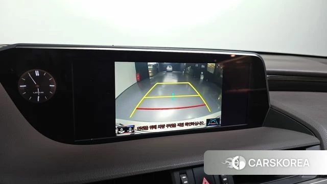 Lexus ES300h 7th generation 2020 Жемчужный цвет из Кореи, фото 6