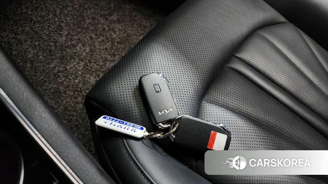 Kia K5 3rd generation 2023 Белый из Кореи, фото 6