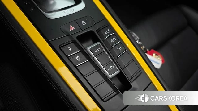 Porsche 718 Boxster 2021 Желтый из Кореи, фото 6