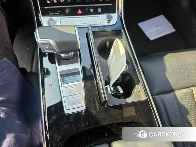 Audi A8 (D5) 2021 Черный из Кореи, фото 6