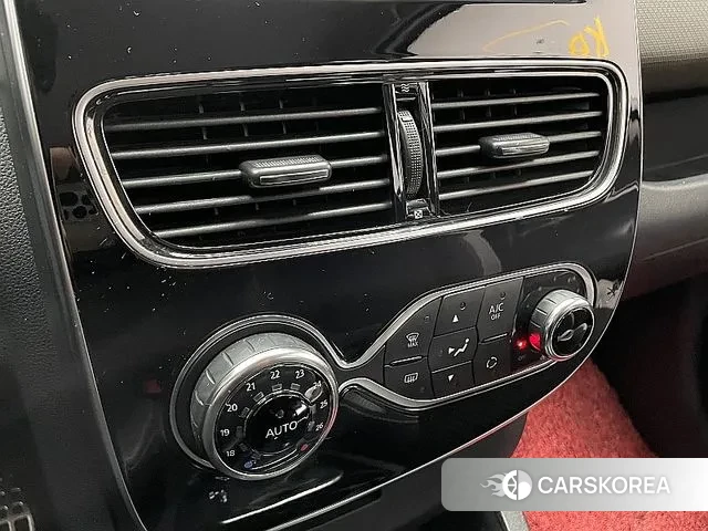 Renault Korea (Samsung) Clio 2018 Белый из Кореи, фото 6