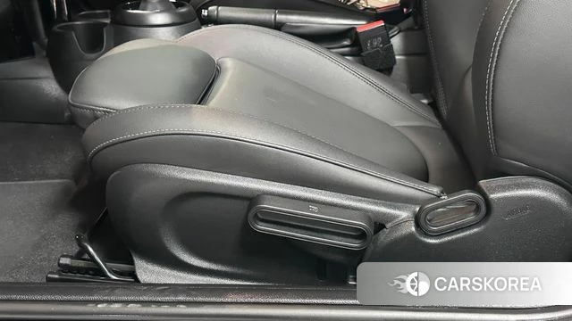 Mini Cooper 2024 Белый из Кореи, фото 6