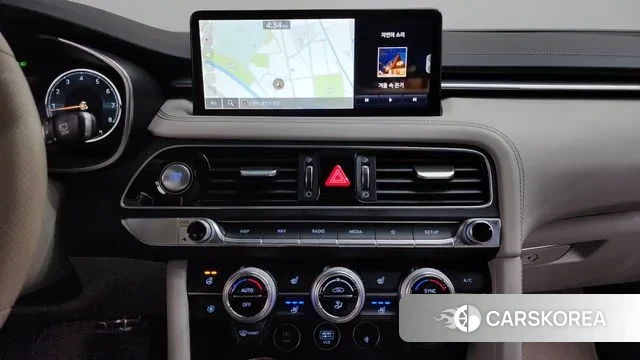 Genesis The New G70 Shooting Brake 2022 Жемчужный цвет из Кореи, фото 6