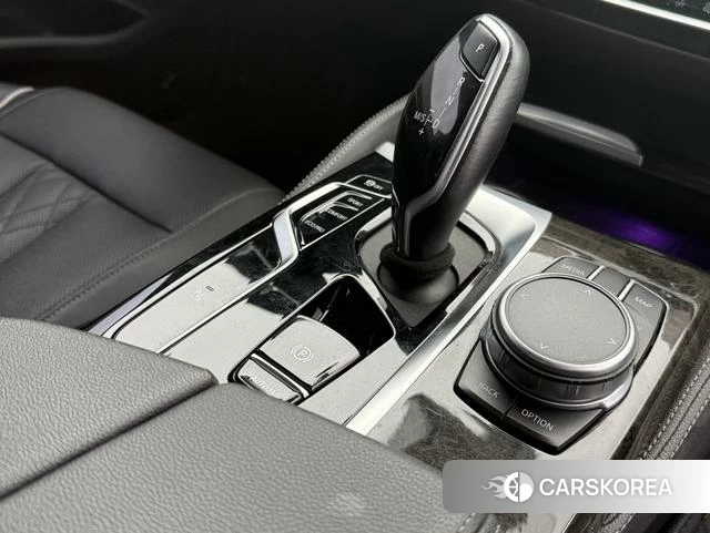 BMW 5 series 2021 Черный из Китая, фото 6