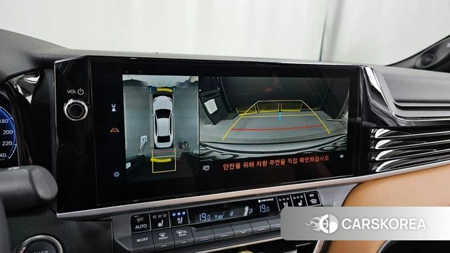 Toyota Camry (XV80) 2025 Серебристо-серый из Кореи, фото 6