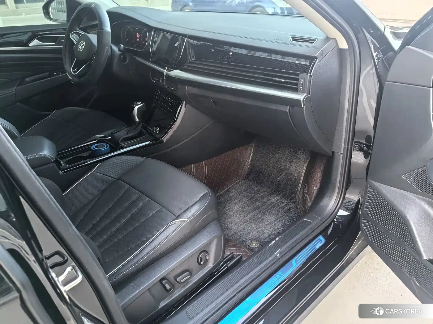 Volkswagen Passat 2024 Черный из Китая, фото 6