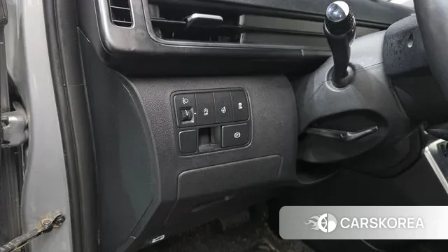 Hyundai Staria 2021 Серебряный из Кореи, фото 6