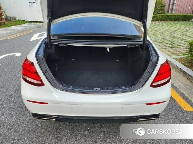 Mercedes-Benz E-Class W213 2019 Белый из Кореи, фото 6