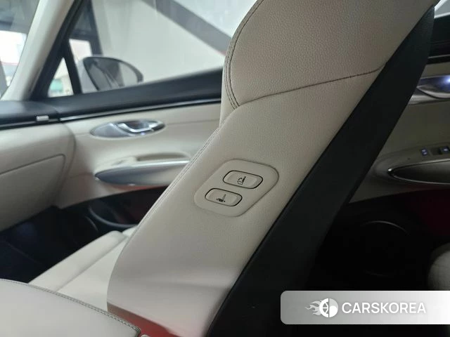 Genesis GV70 2021 Белый из Кореи, фото 6