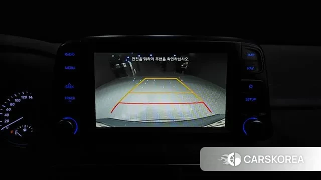 Hyundai Kona 2018 Серебристо-серый из Кореи, фото 6