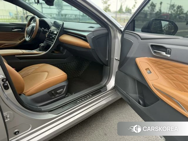Toyota Asian dragon 2022 Серебристо-серый из Китая, фото 6
