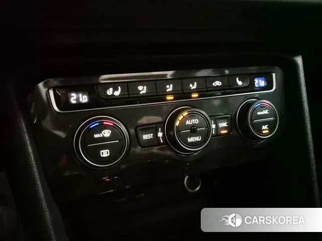 Volkswagen Tiguan Allspace 2020 Серебряный из Кореи, фото 6