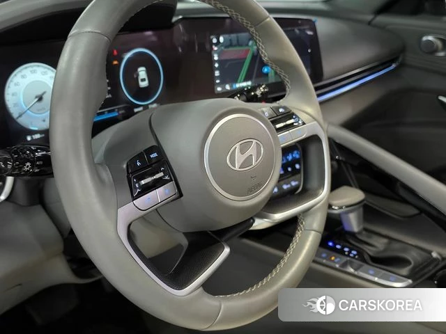 Hyundai The New Avante (CN7) 2023 Белый из Кореи, фото 6