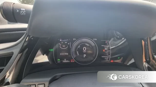 Lexus ES300h 7th generation 2023 Серебристо-серый из Кореи, фото 6