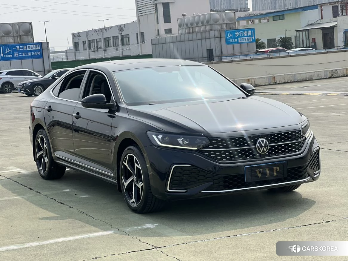 Volkswagen Passat 2024 Черный из Китая, фото 6