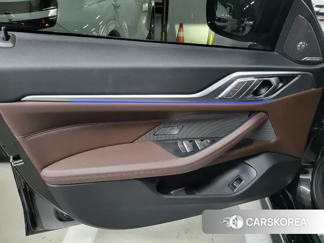 BMW 4 Series (G22) 2023 Черный из Кореи, фото 6