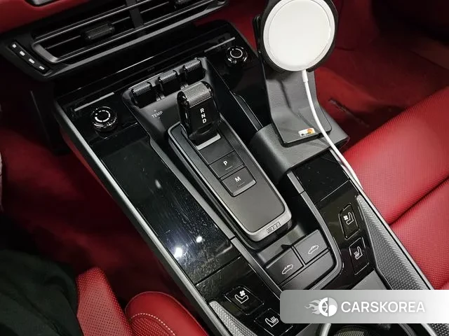 Porsche 911(992) 2024 Серебристо-серый из Кореи, фото 6