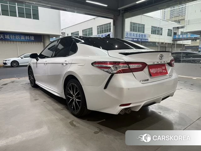 Toyota Camry 2021 Белый из Китая, фото 6