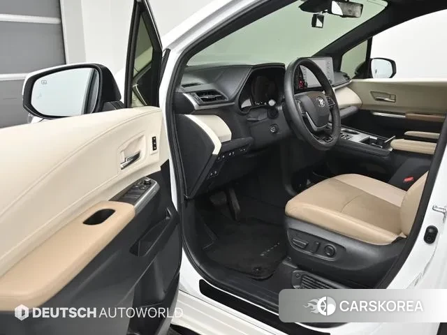 Toyota Sienna 4th Generation 2021 Белый из Кореи, фото 6