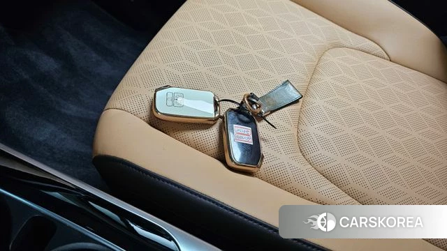 Kia Carnival 4th generation 2023 Белый из Кореи, фото 6