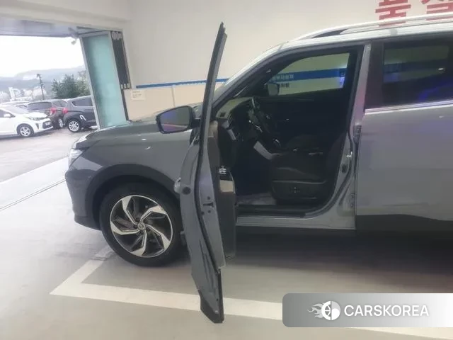 Ssangyong Beautiful Korando 2020 Серебристо-серый из Кореи, фото 6