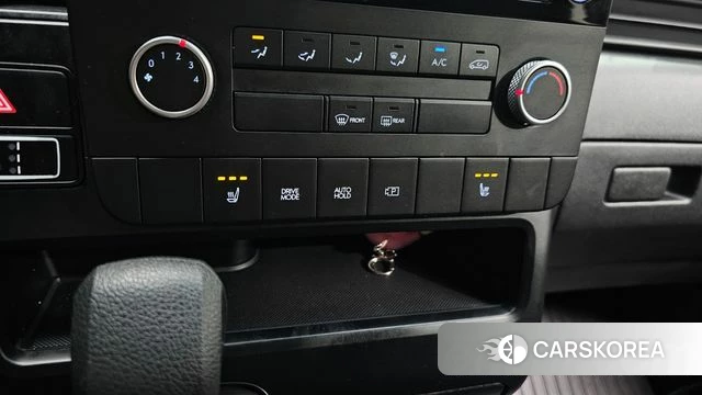Hyundai Staria 2022 Серебристо-серый из Кореи, фото 6