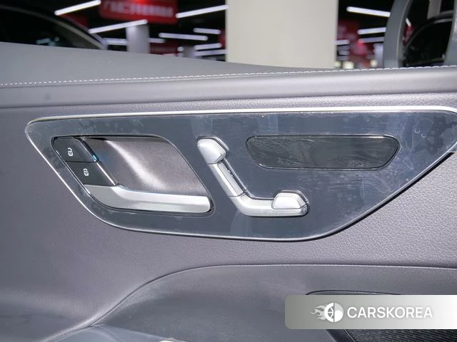 Mercedes-Benz Class C 2025 Белый из Китая, фото 6