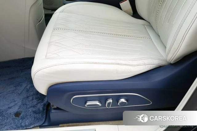 Buick GL8 2021 Синий из Китая, фото 6