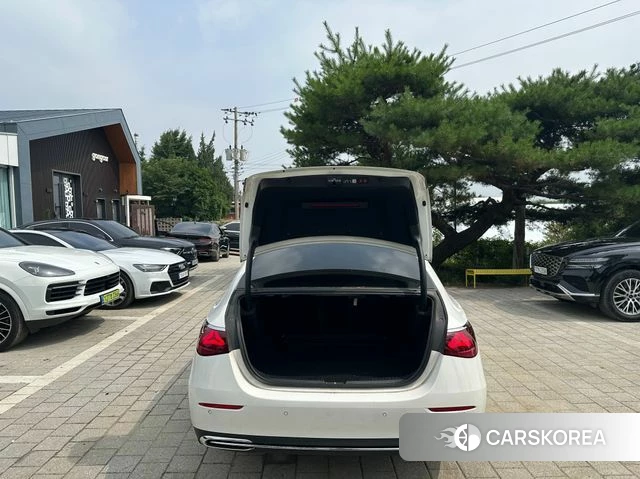 Mercedes-Benz E-Class W214 2024 Белый из Кореи, фото 6