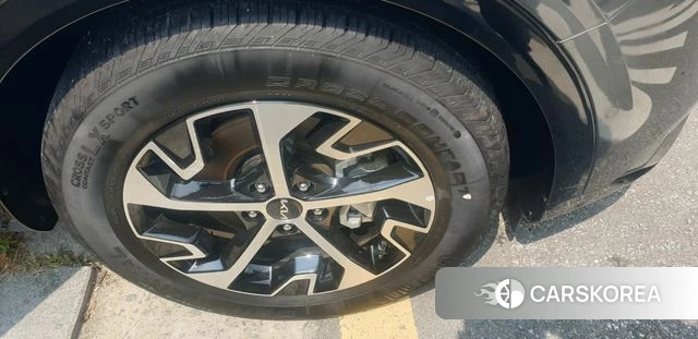 Kia Sportage 5th Generation Hybrid 2023 Серебристо-серый из Кореи, фото 6