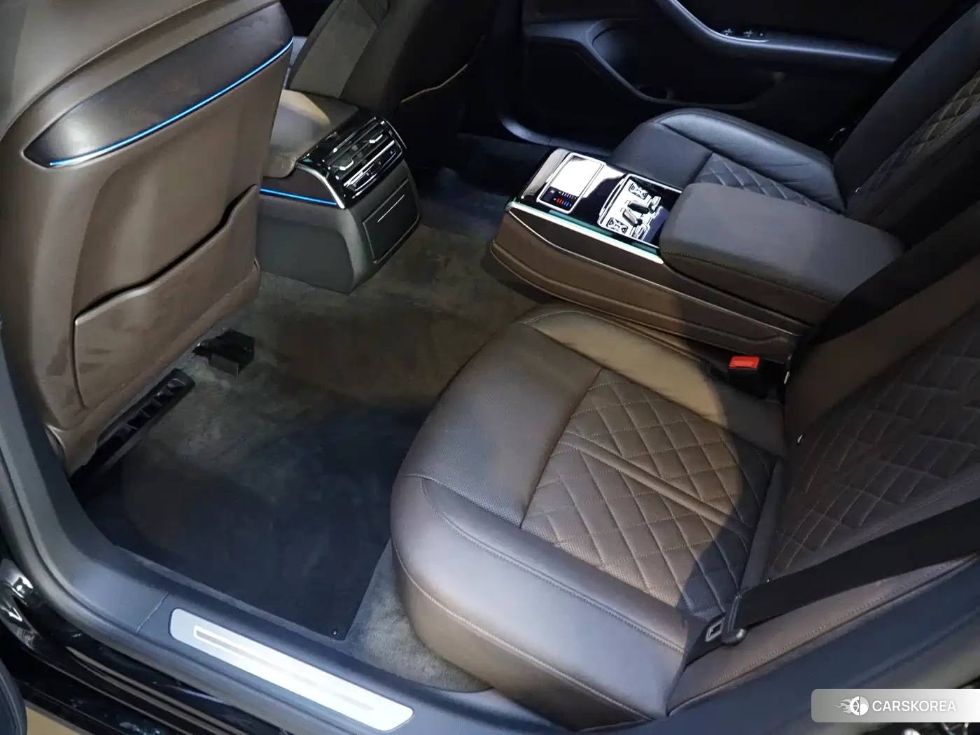Audi A8 2022 Черный из Китая, фото 6