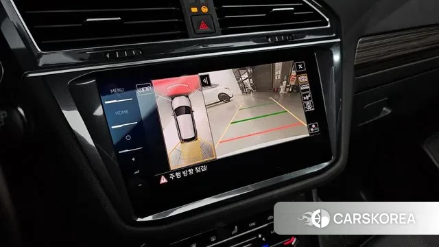 Volkswagen Tiguan Allspace 2023 Белый из Кореи, фото 6