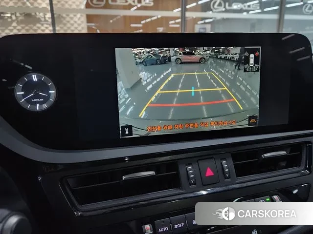 Lexus ES300h 7th generation 2022 Песочный из Кореи, фото 6