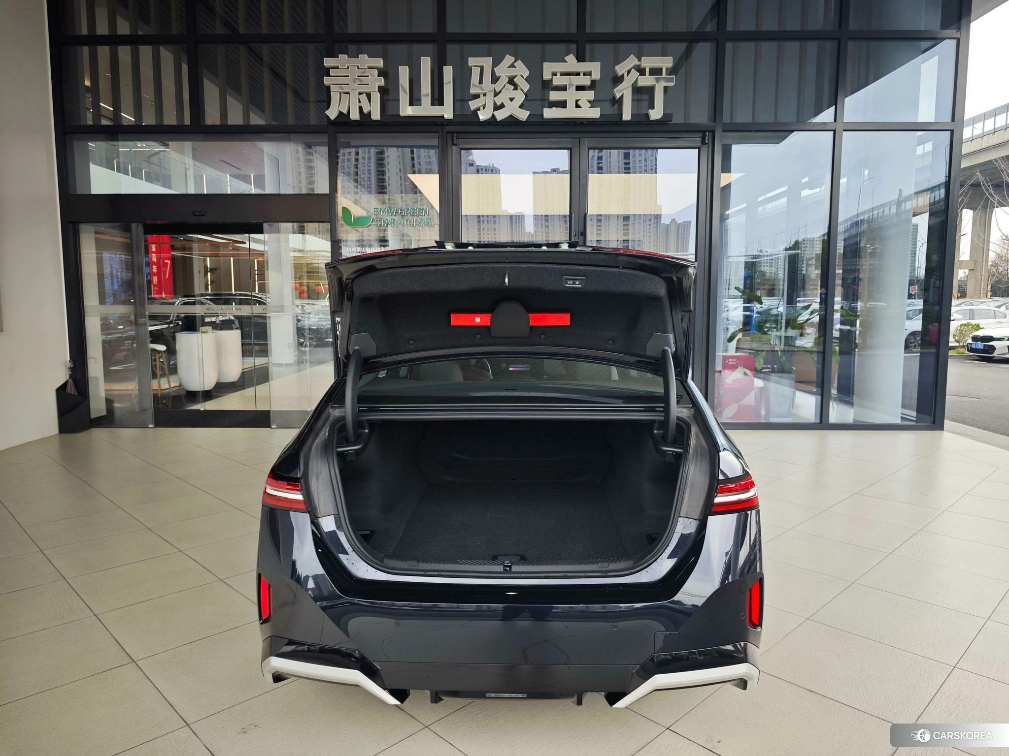 BMW i5 2024 Черный из Китая, фото 6