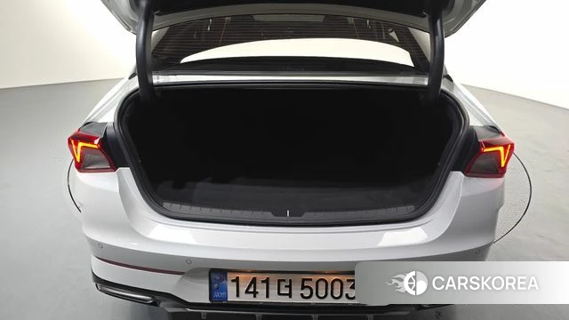 Kia K5 Hybrid 3rd Generation 2023 Белый из Кореи, фото 6