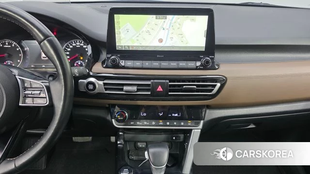 Kia Seltos 2022 Белый из Кореи, фото 6