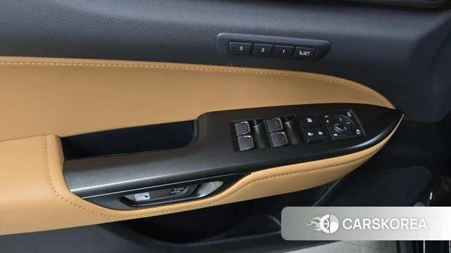 Lexus NX350h Second generation 2023 Черный из Кореи, фото 6