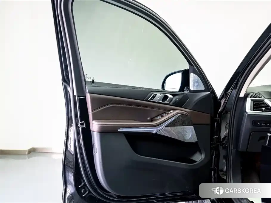BMW X5 2024 Черный из Китая, фото 6