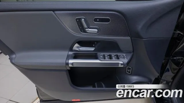 Mercedes-Benz EQB X243 2024 Черный из Кореи, фото 6