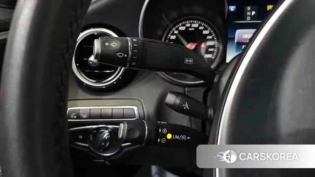 Mercedes-Benz C-Class W205 2018 Белый из Кореи, фото 6