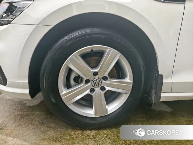 Volkswagen Lingdu 2022 Белый из Китая, фото 6