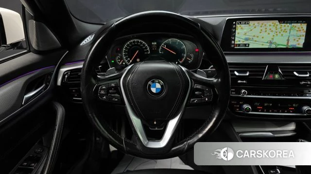 BMW 5 Series (G30) 2018 Белый из Кореи, фото 6