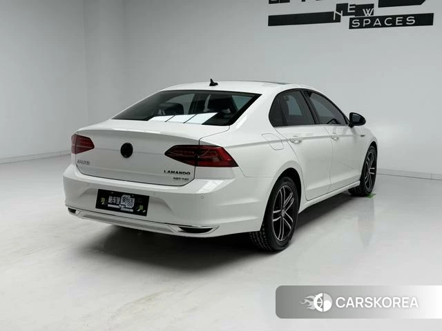 Volkswagen Lingdu 2021 Белый из Китая, фото 6